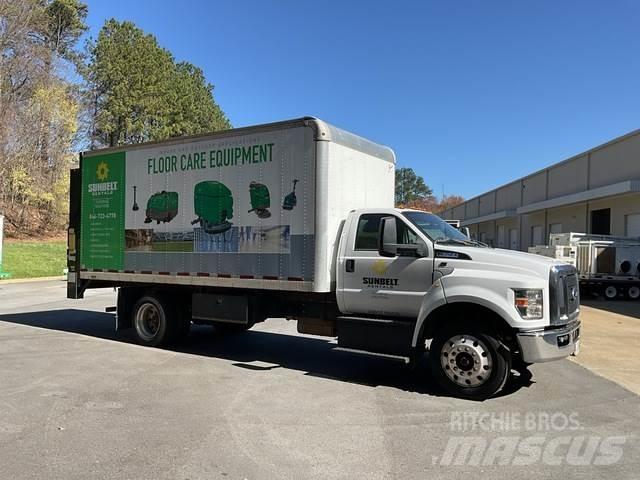 Ford F-650 Furgons