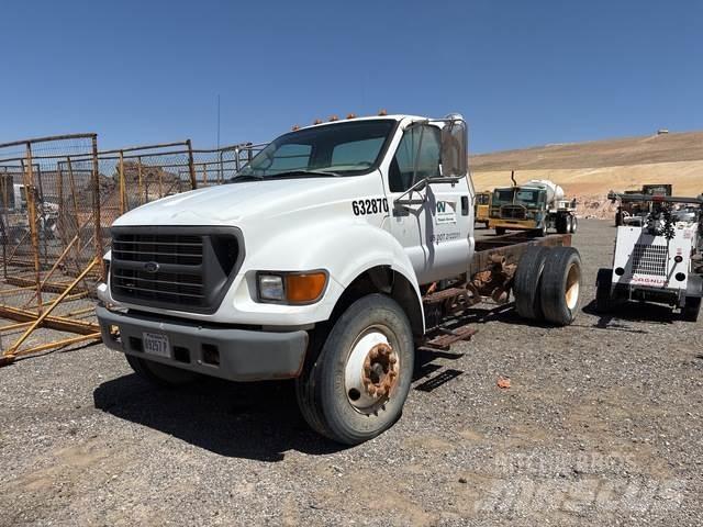 Ford F-650 Kabīnes un interjers