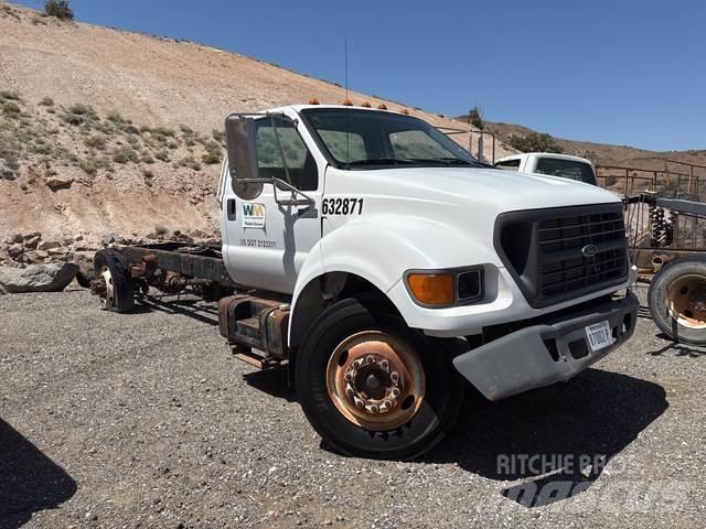 Ford F-650 Kabīnes un interjers
