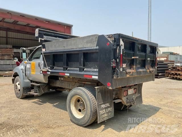 Ford F-650 Pašizgāzējs