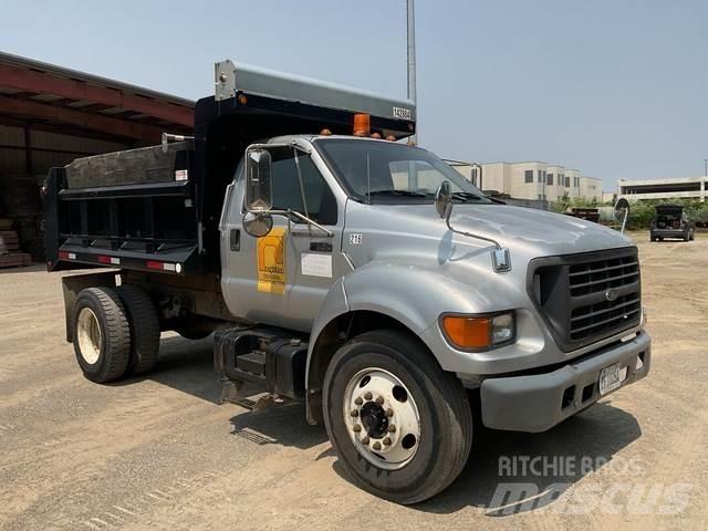 Ford F-650 Pašizgāzējs