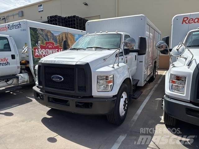 Ford F-650 Dzērienu piegāds kravas mašīnas