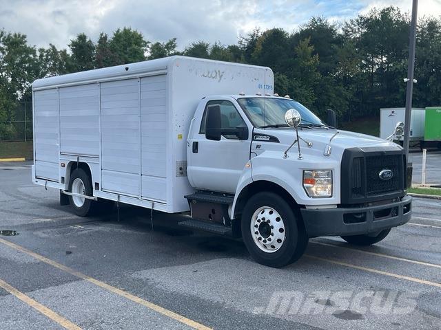 Ford F-650 Furgons