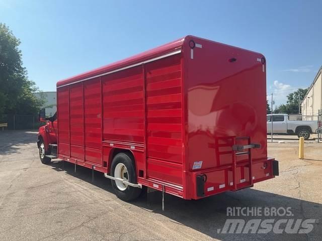 Ford F-650 Dzērienu piegāds kravas mašīnas