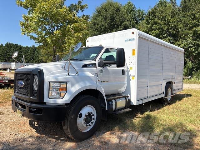 Ford F-650 Dzērienu piegāds kravas mašīnas