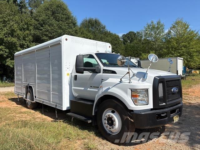 Ford F-650 Dzērienu piegāds kravas mašīnas