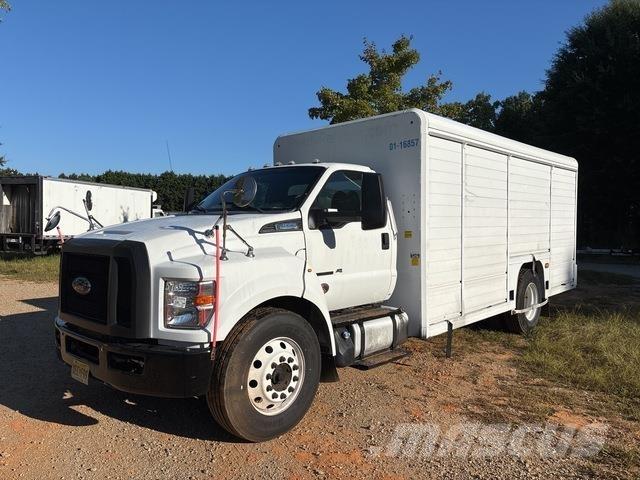 Ford F-650 Dzērienu piegāds kravas mašīnas