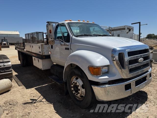 Ford F-650 Platformas/izkraušana no sāniem