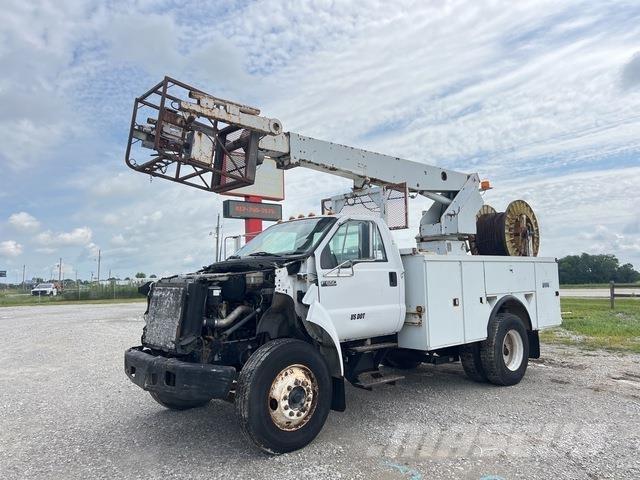 Ford F-650 Pacēlāji uz automašīnas bāzes