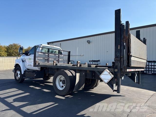 Ford F-650 Platformas/izkraušana no sāniem