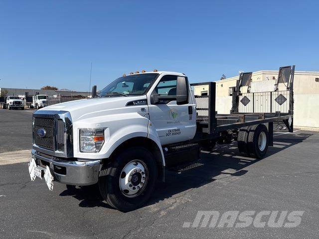 Ford F-650 Platformas/izkraušana no sāniem