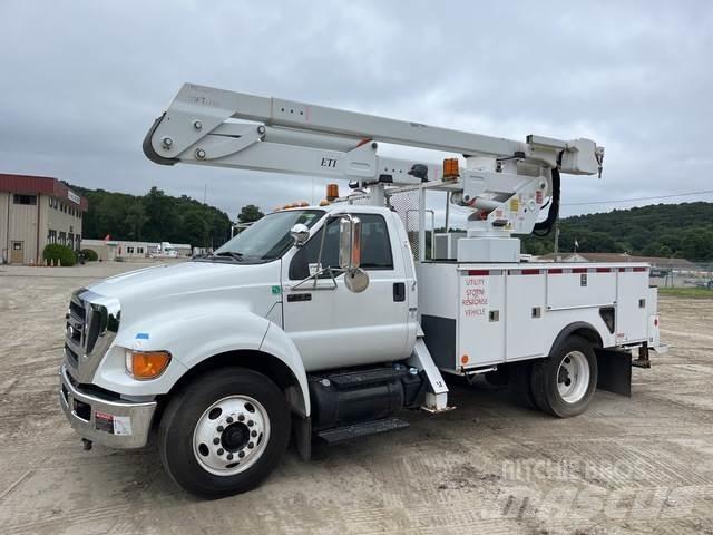 Ford F-750 Pacēlāji uz automašīnas bāzes