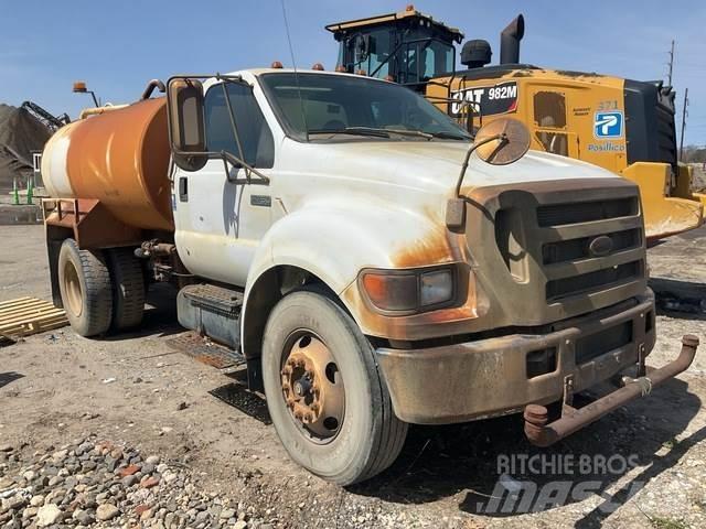 Ford F-750 Ūdens mašīnas