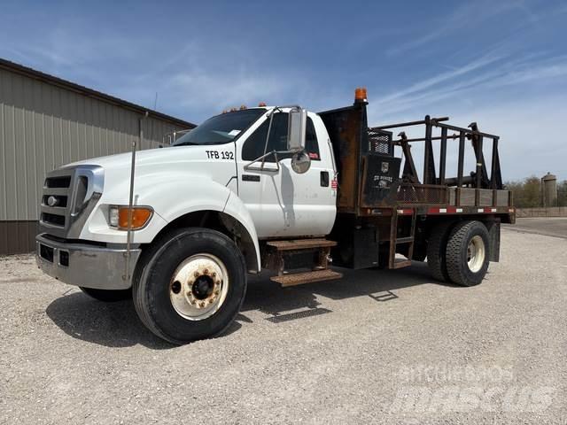 Ford F-750 Būvniecība- Citi