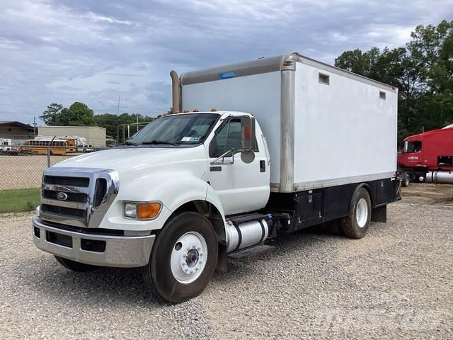Ford F-750 Būvniecība- Citi