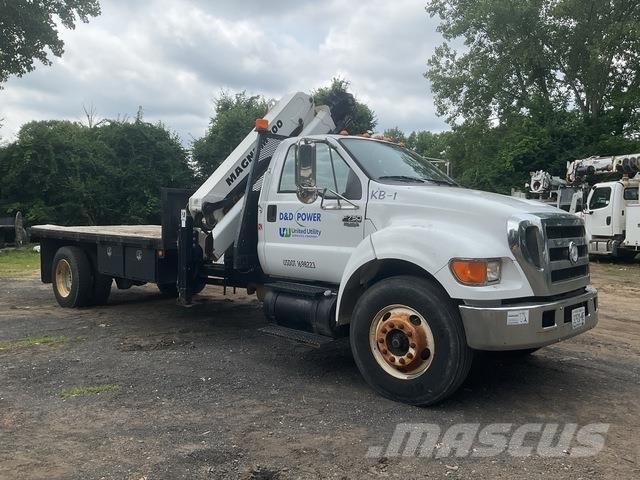 Ford F-750 Platformas/izkraušana no sāniem