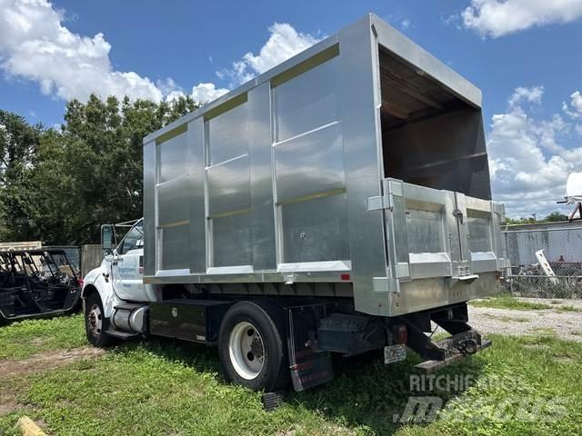 Ford F-750 Koka skaidu vedēji