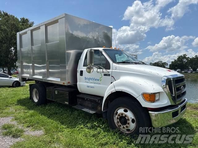 Ford F-750 Koka skaidu vedēji