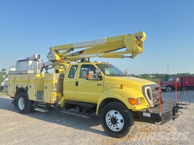 Ford F-750 Pacēlāji uz automašīnas bāzes