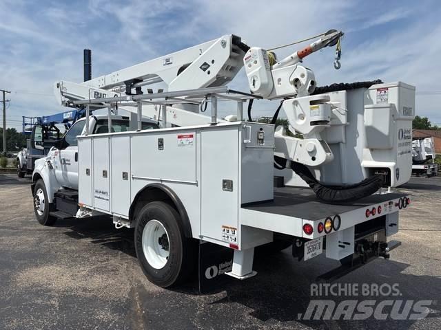 Ford F-750 Pacēlāji uz automašīnas bāzes