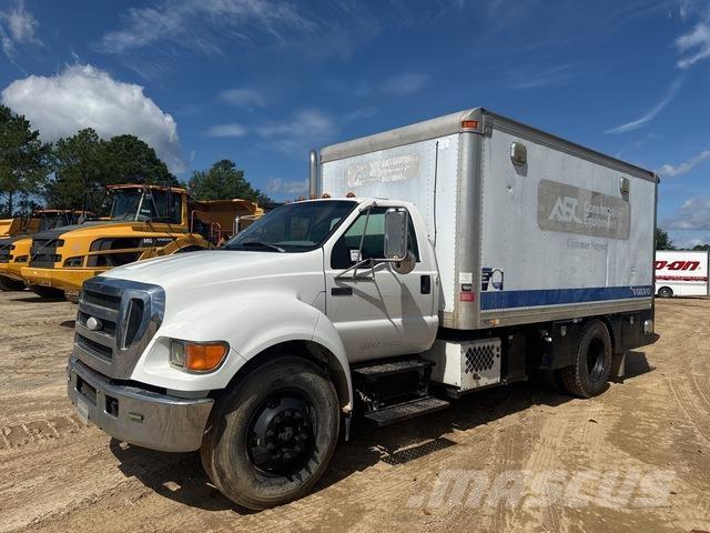 Ford F-750 Būvniecība- Citi