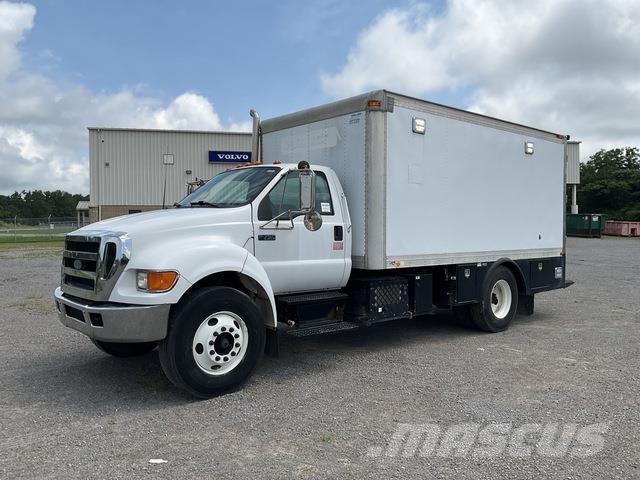 Ford F-750 Būvniecība- Citi