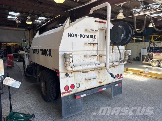 Ford F-750 Ūdens mašīnas