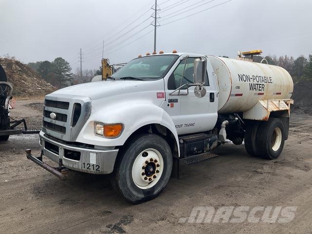 Ford F-750 Ūdens mašīnas