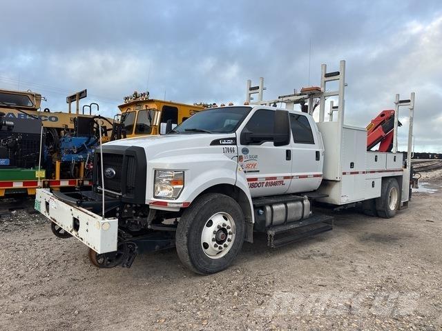 Ford F-750 XL Citi