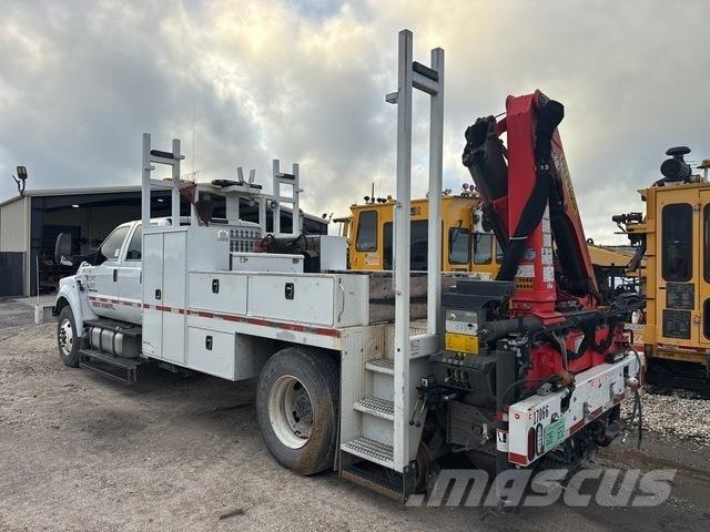 Ford F-750 XL Citi