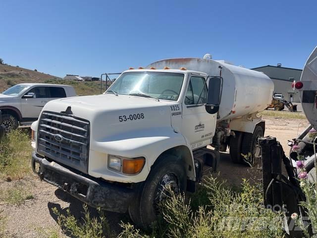 Ford F-800 Ūdens mašīnas