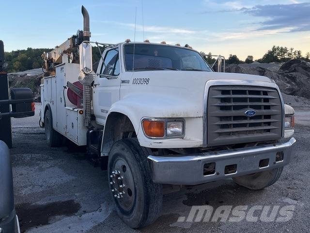 Ford F-800 Pilsētas atkritumvedēji