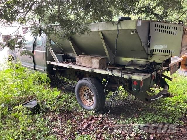 Ford F250 Vieglais kravas automobilis/izkraušana no sāniem