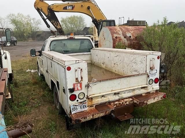 Ford F350 Vieglais kravas automobilis/izkraušana no sāniem