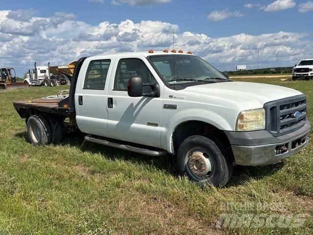 Ford F350 Platformas/izkraušana no sāniem