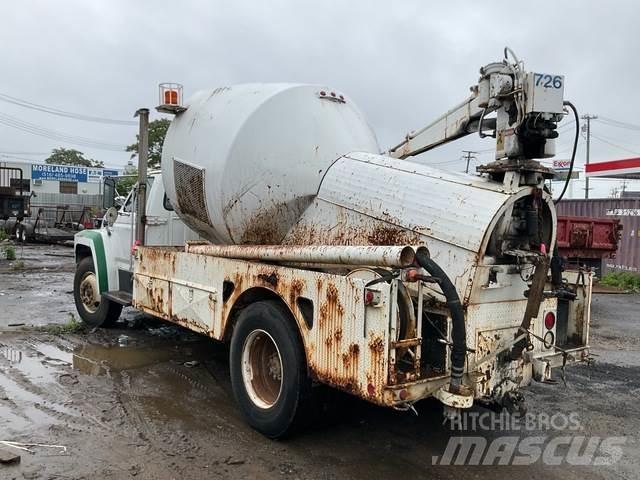 Ford F700 Būvniecība- Citi