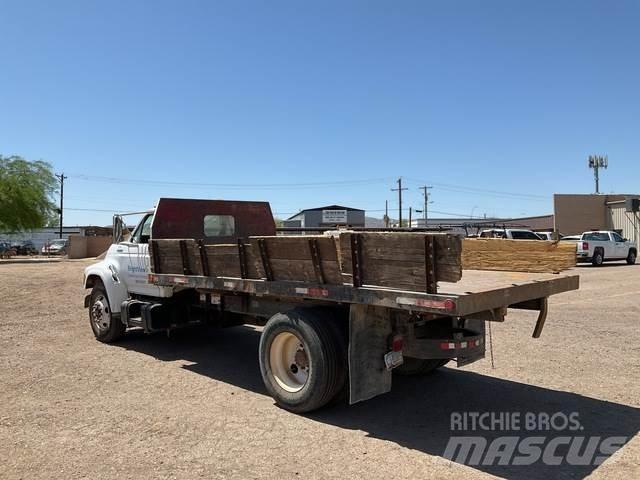 Ford F800 Pašizgāzējs