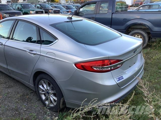 Ford Fusion SE Automašīnas