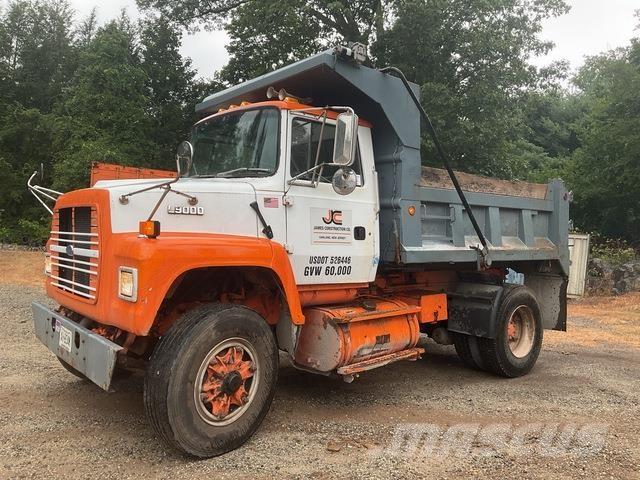 Ford L9000 Pašizgāzējs