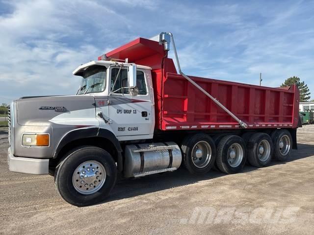 Ford L9000 Pašizgāzējs