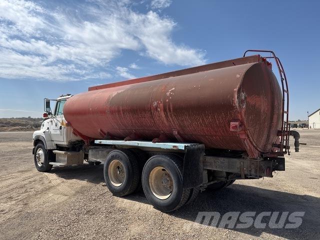 Ford L9000 Ūdens mašīnas