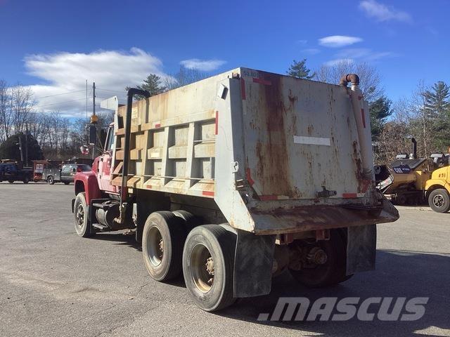 Ford L9000 Ūdens mašīnas