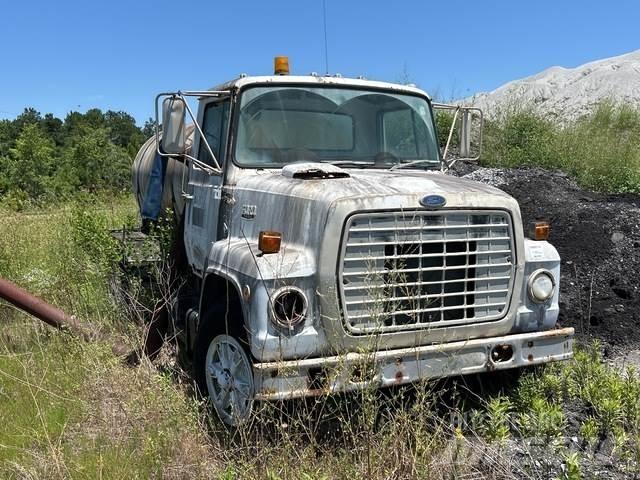 Ford LN7000 Ūdens mašīnas