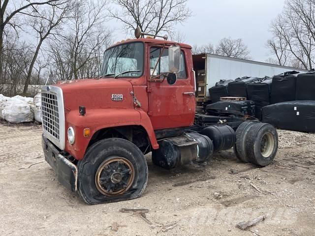 Ford LN8000 Vilcēji