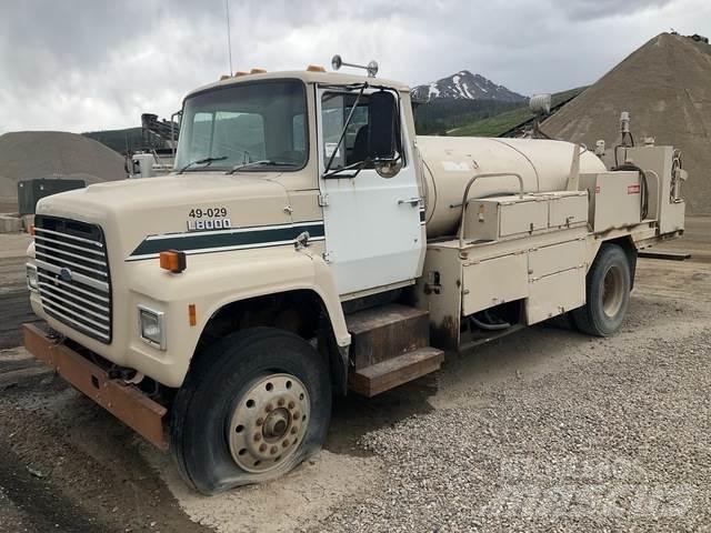 Ford LN8000 Autocisterna