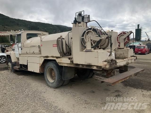 Ford LN8000 Autocisterna