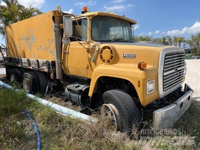 Ford LT8000 Ūdens mašīnas