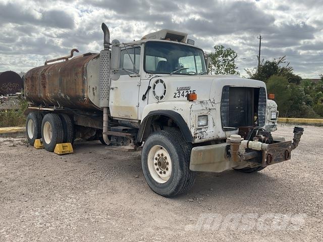Ford LT9000 Ūdens mašīnas