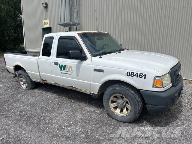 Ford Ranger Vieglais kravas automobilis/izkraušana no sāniem