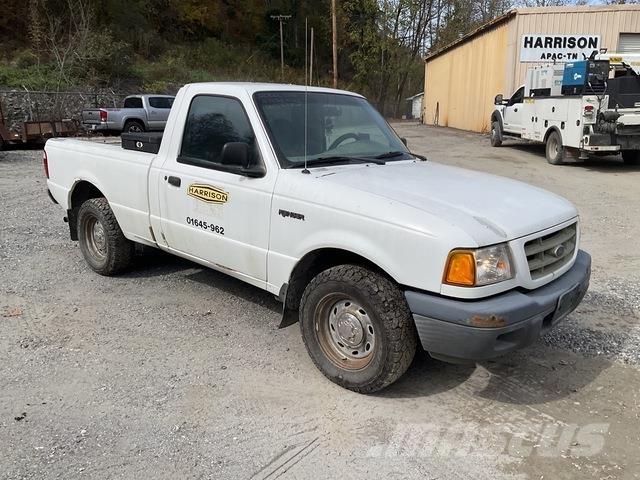 Ford Ranger Vieglais kravas automobilis/izkraušana no sāniem